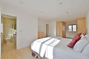 Photo 19- click for photo gallery